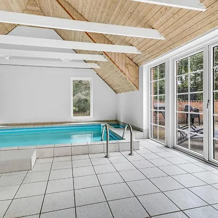 Beautiful In Vaeggerlose With Private Swimming Pool, Be Inside Or Outside 펜션 *