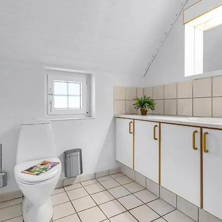 Cozy In Vaeggerlose With Sauna * Bøtø By