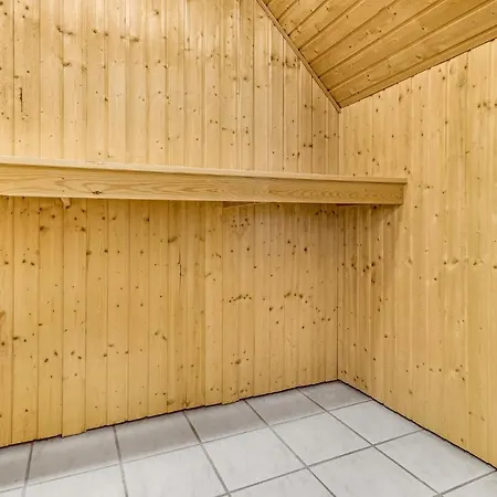 Holiday home Lovely In Vaeggerlose With Sauna