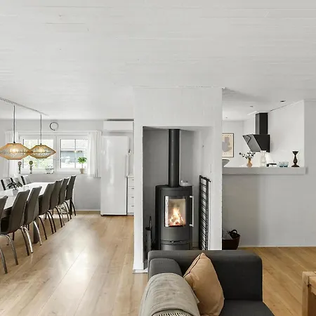 Beautiful In Vaeggerlose With Private Swimming Pool, Be Inside Or Outside * Bøtø By