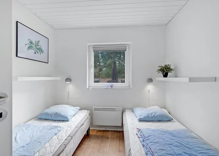 펜션 Cozy In Vaeggerlose With Sauna